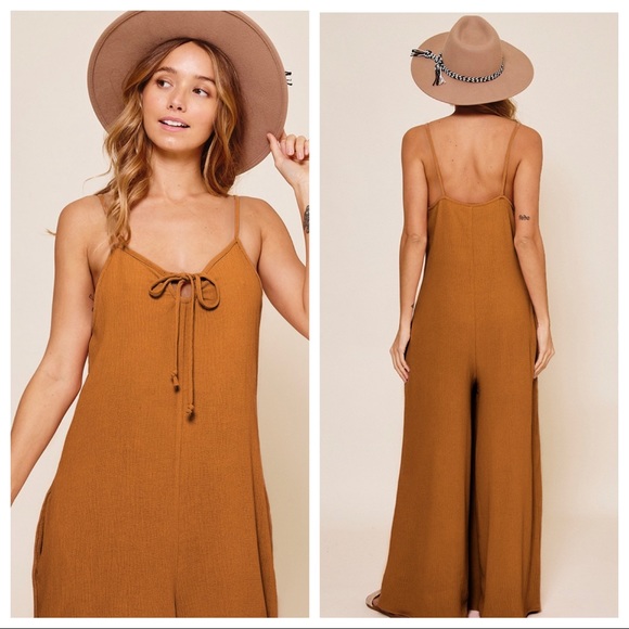 Chic Sleeveless Wide Leg Jumpsuit - Picture 3 of 3